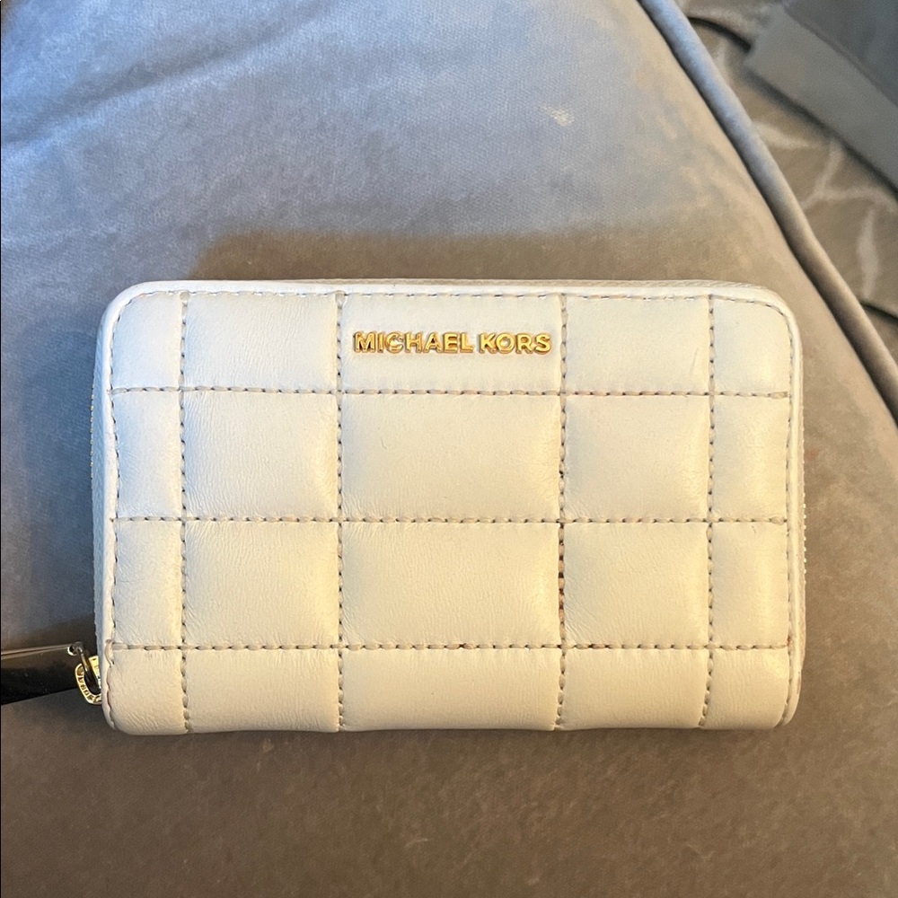 Michael Kors Ivory Quilted Wallet